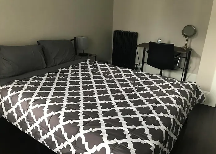 Homestay In Boston - Dorchester Fields Corner Area