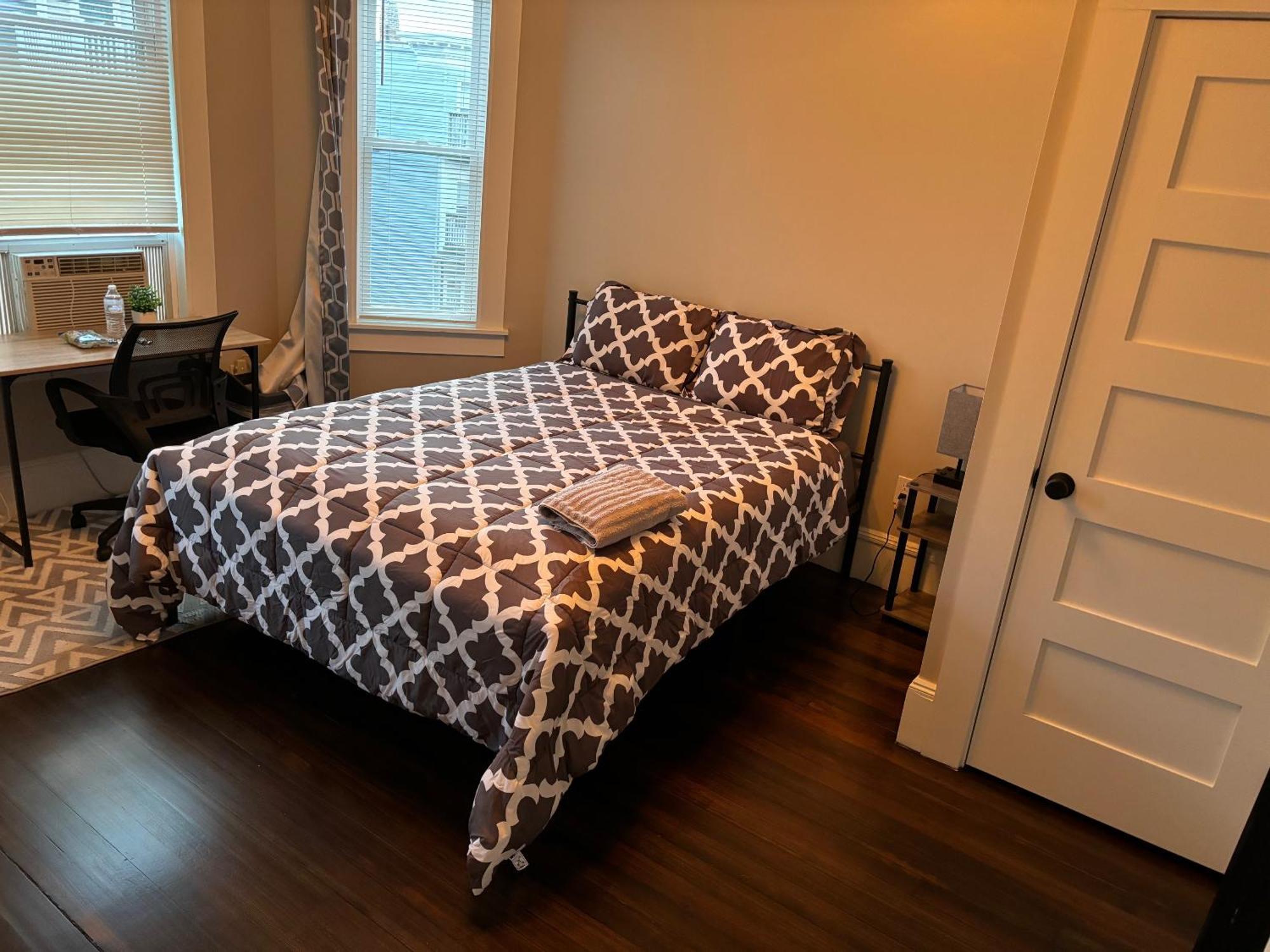 Homestay In - Dorchester Fields Corner Area *